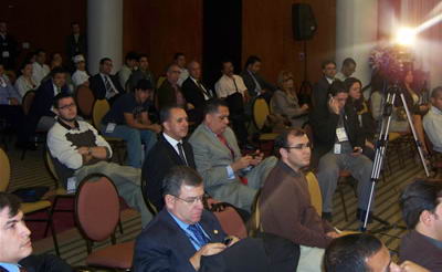 Algunos asistentes a las conferencias del evento 