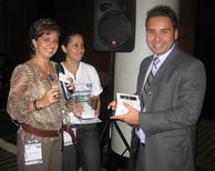 Sonia Aguirre (CAVEDATOS) y Gerardo Sandoval (IP Services / Iguana Hosting)