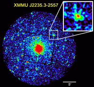 Cluster Distante XMMU J2235.3-2557 (ESA XMM-Newton)