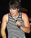 Joe Jonas (wikipedia)