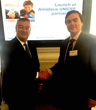 Tim Hunter, International Fundraising Director de UNICEF, y Tomás López Fernebrand, Senior Vice President, General Counsel and Corporate Secretary de Amadeus