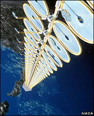 Torre de paneles solares (NASA)