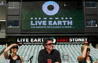 Missy Higgins, Rob Hirst y Toni Collette durante el anuncio del concierto Live Earth en Sidney (Foto: Dallas Kilpone,  smh.com.au)