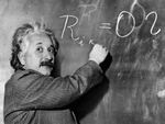 El genio Albert Einstein, famoso también por sus célebres despistes sociales