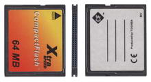 Una tarjeta CompactFlash de 64MB del Tipo I